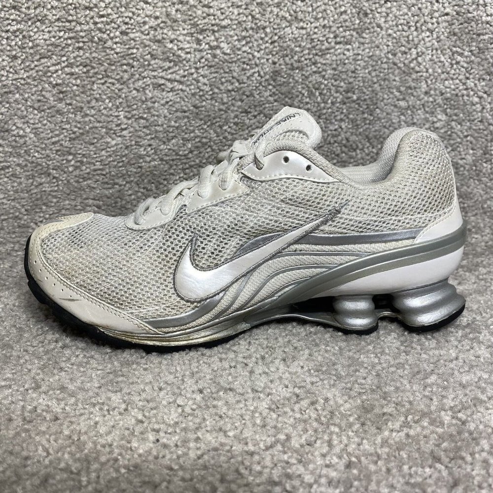 Nike Shox Vivify 317541-111 Running Training Shoes White Silver Women's Size 6.5